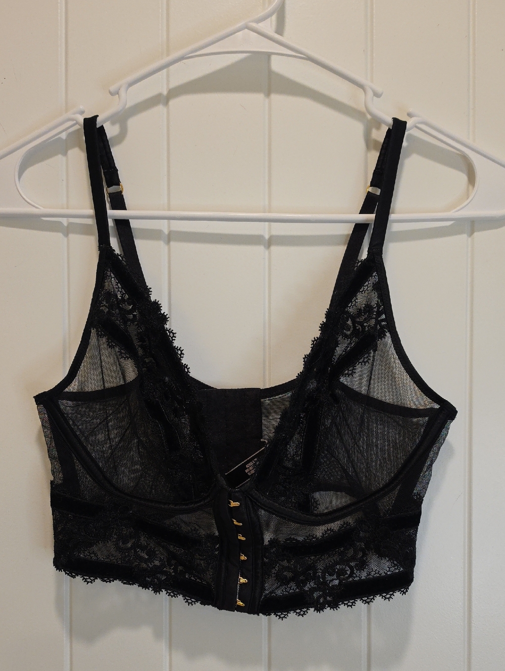 Victoria's Secret Sheer Lace Front-Close Bralette Size Medium - Picture 2 of 6